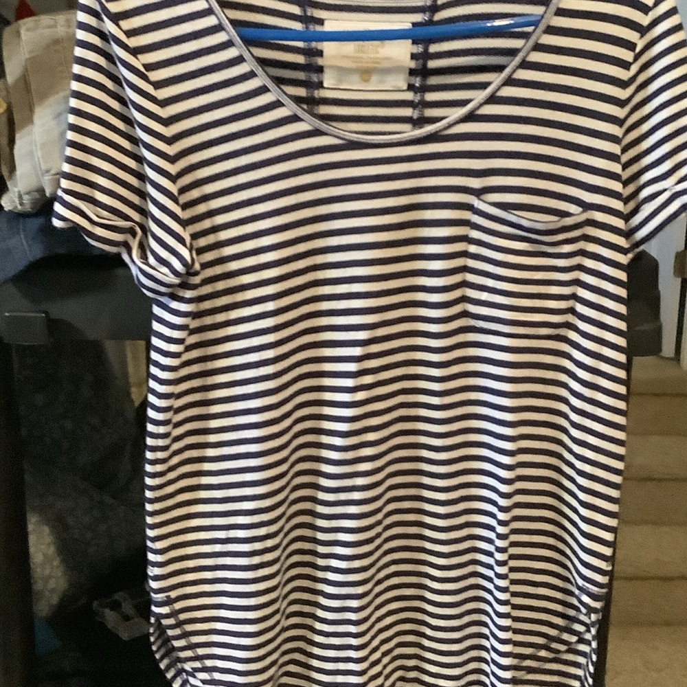 Luxe Black and White Striped Short Sleeve Tee